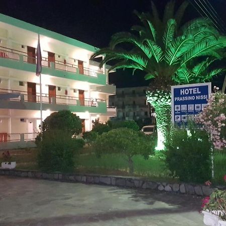 Hotel Prassino Nissi Moraitika Exterior foto