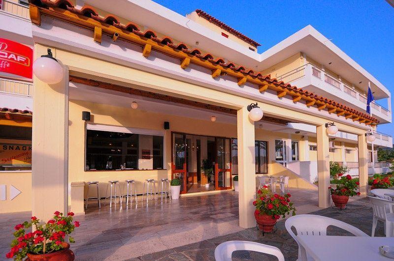 Hotel Prassino Nissi Moraitika Exterior foto